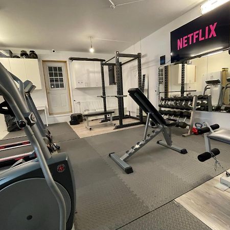 4-Bedroom Villa With Private Gym And Hot-Tub Reykjavík Eksteriør billede